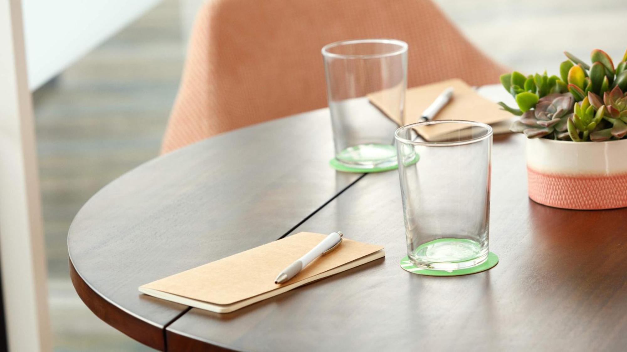 Holiday Inn & Suites Makati By Ihg Makati City Exterior photo Drink coasters